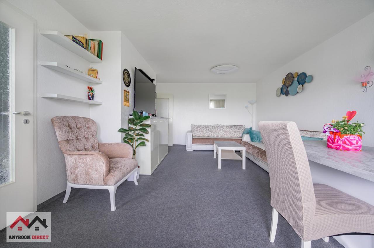 Anyroomdirect Private Apartments Near Hannover Exhibition Room Agency ภายนอก รูปภาพ