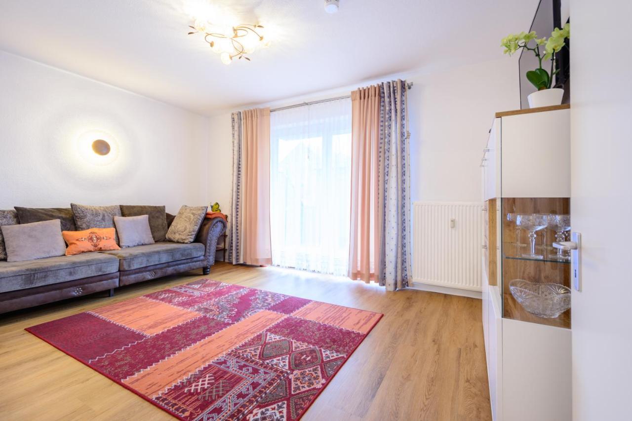 Anyroomdirect Private Apartments Near Hannover Exhibition Room Agency ภายนอก รูปภาพ