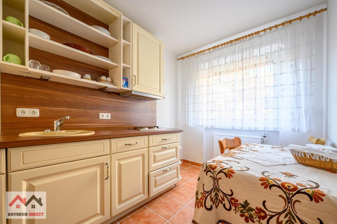 Anyroomdirect Private Apartments Near Hannover Exhibition Room Agency ภายนอก รูปภาพ