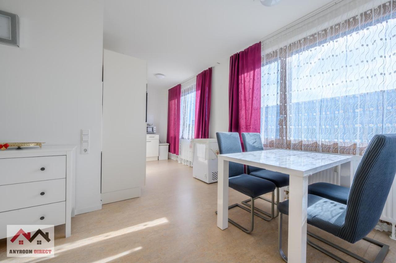 Anyroomdirect Private Apartments Near Hannover Exhibition Room Agency ภายนอก รูปภาพ